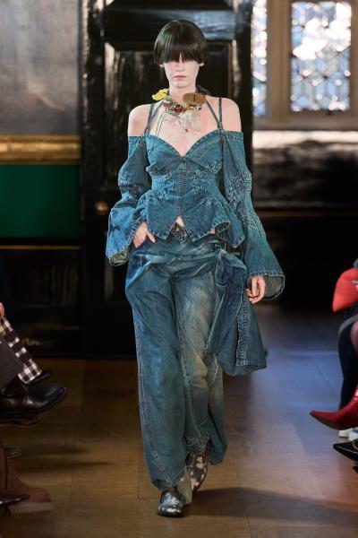 Masha Popova 26FW016